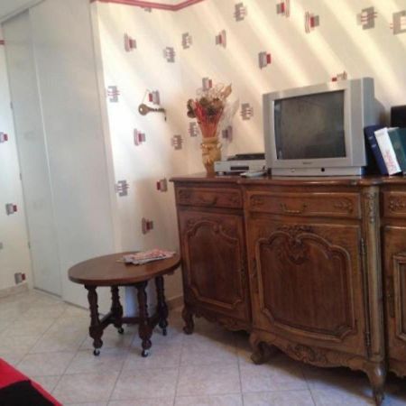 Charmant Gite A Etain, Tout Inclus, Proche Verdun Avec Terrasse Et Parking - Fr-1-585-3 Exterior foto
